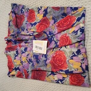 NWT Small LuLaRoe maxi skirt in rose print. (48)
